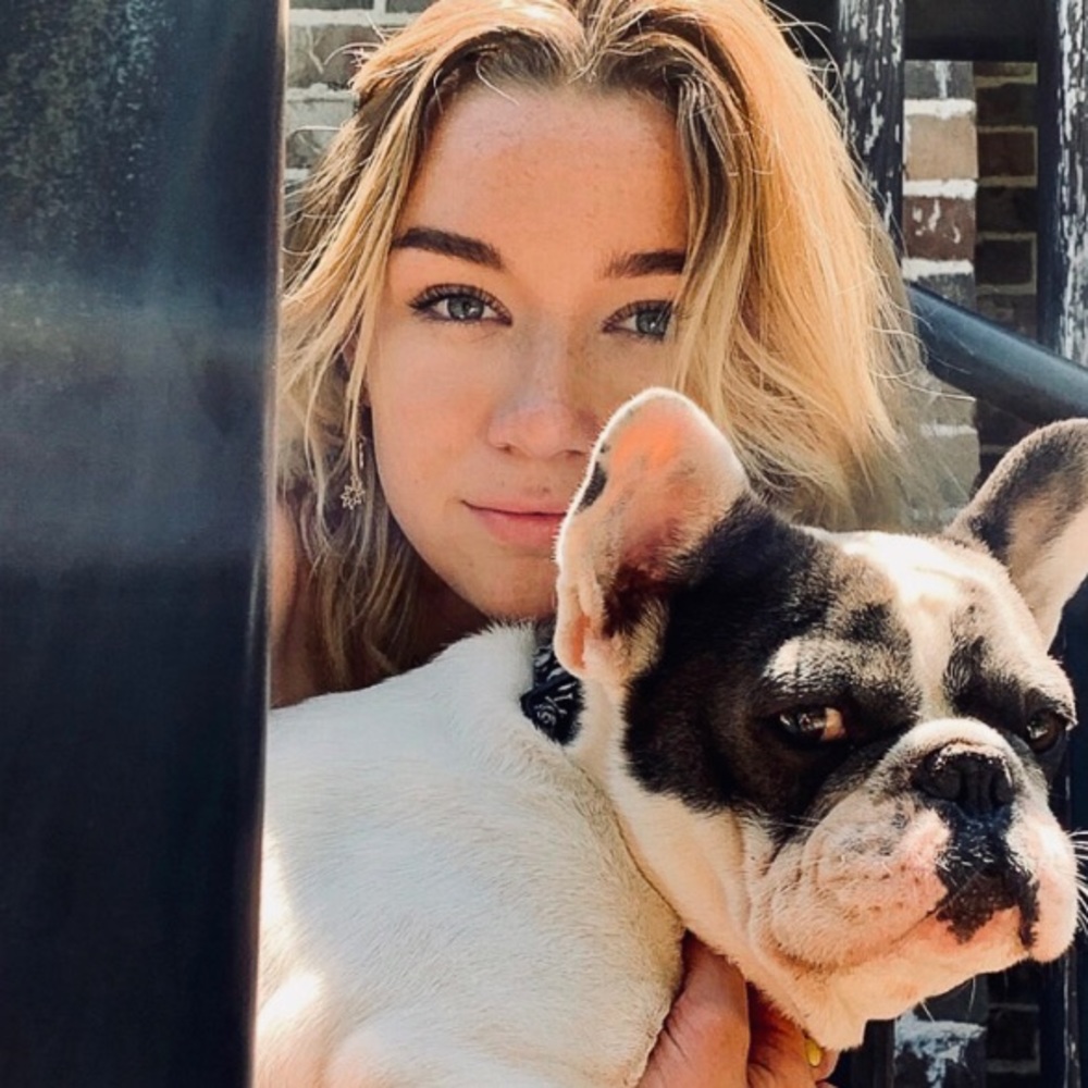 Meet your Posher, Kenzie